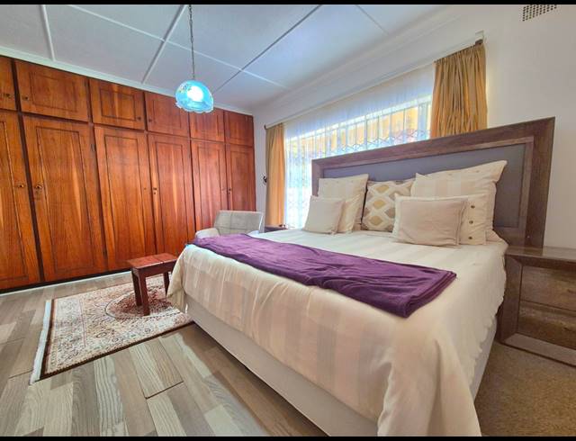 5 BEDROOM HOUSE TO LET IN BRENTHURST